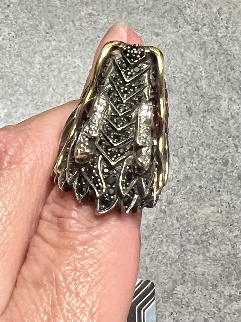 John Hardy Silver Naga Dragon Ring with Gold Accents and Ruby Gem Eyes - Picture 6 of 12